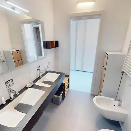 Appartement 120n - Joli 2p Climatise Avec Terrasse Et Parking Prive *